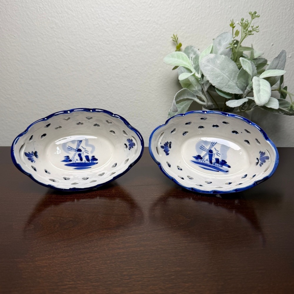 Vintage Delft Blue Style Ceramic‎ Heart Cutout Trinket Bowls Set of 2 Windmill